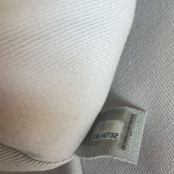 Chanel Bag - Picture 5 of 8